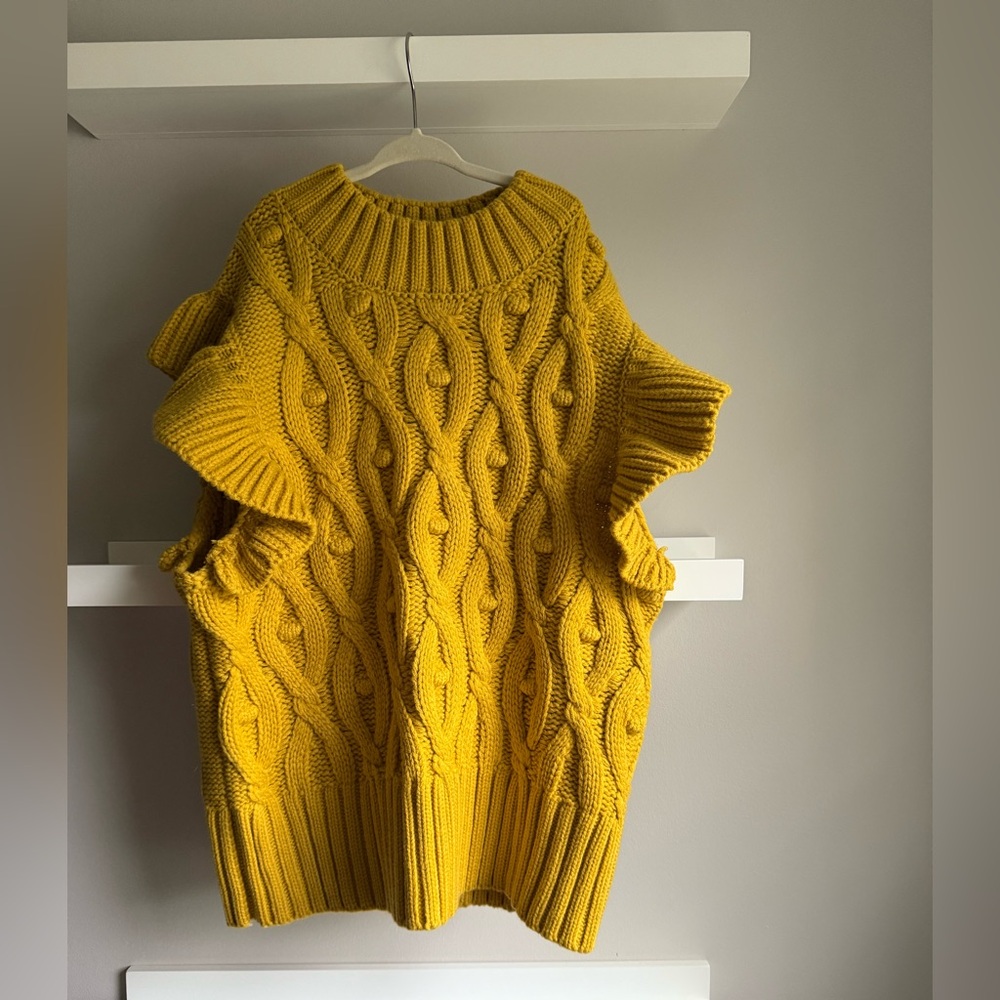 By Anthropologie sleeveless sweater size M EUC